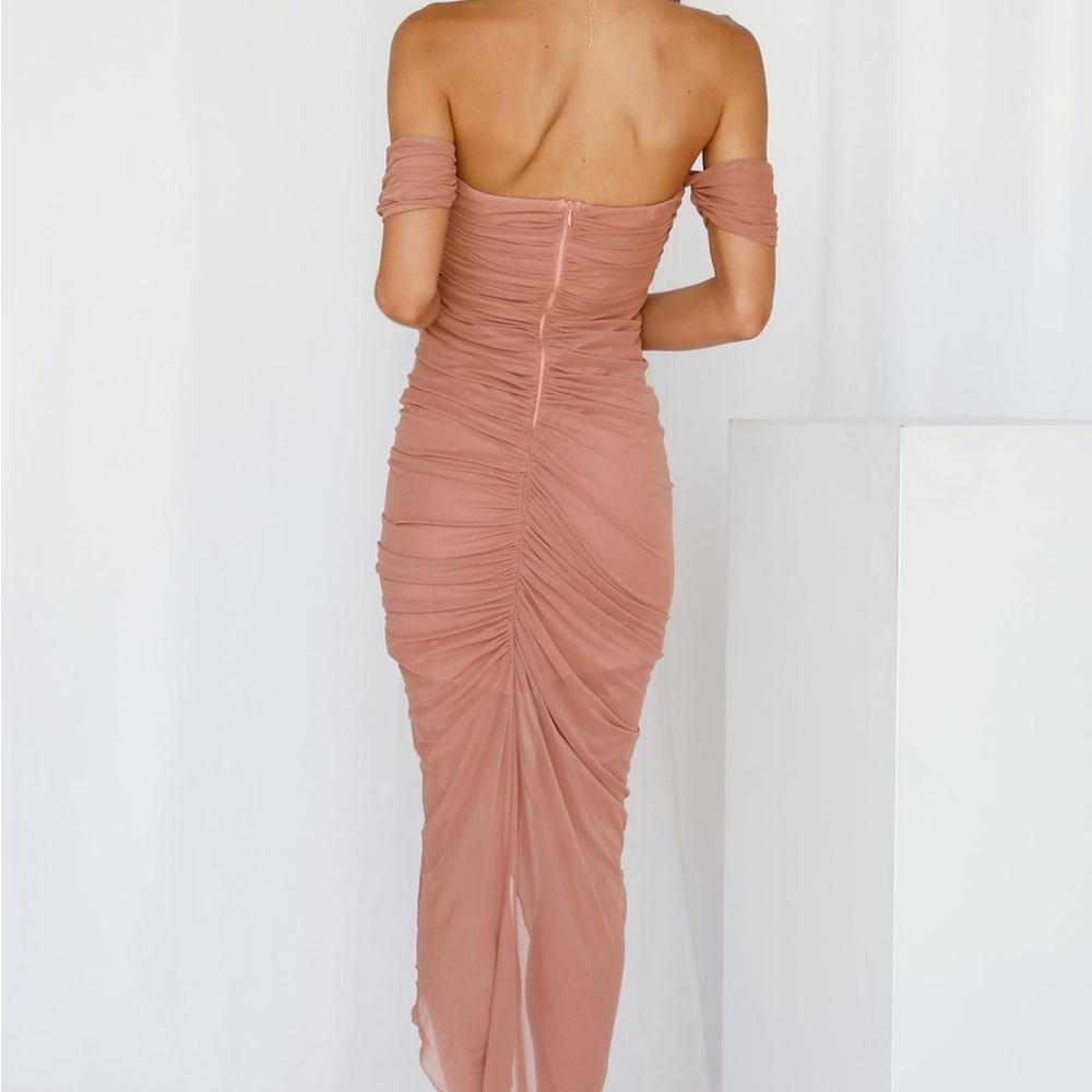 HELLO MOLLY DRESS BLUSH pink off shoulder MIDI gathered DRESS size 4 lined NWT - Picture 2 of 11